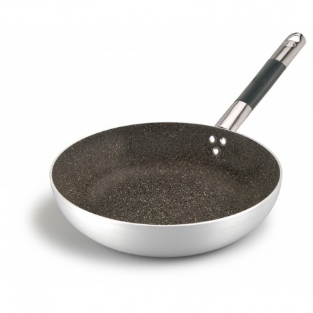 Agnelli Saute Pan. 3 Mm Thick. "Cool" Handle Infinity . 20cm