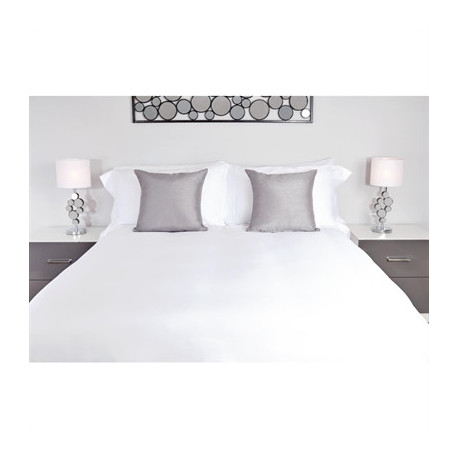 Mitre Luxury Savoy Fitted Sheet Double