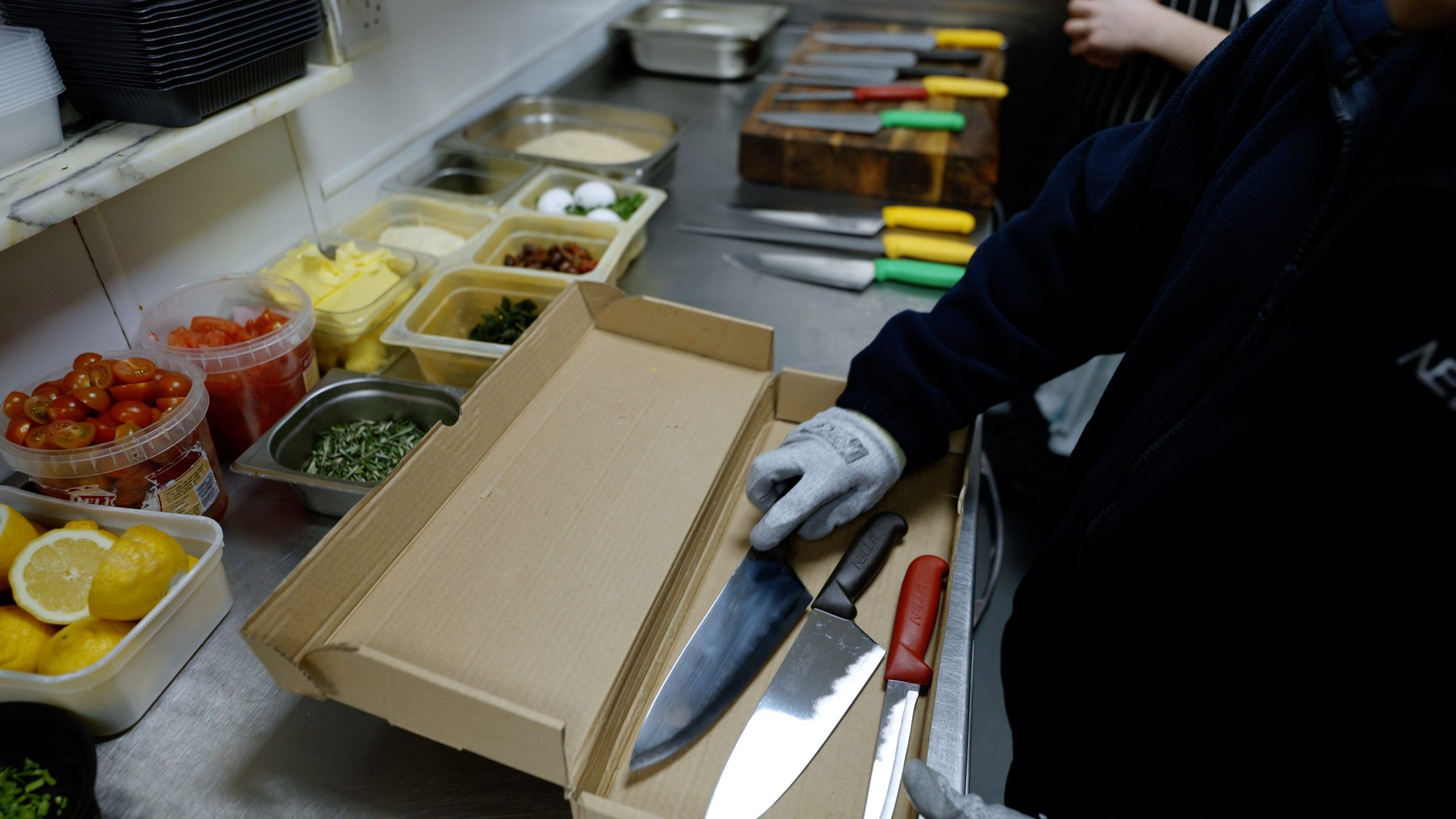 Sharp Ninja 8 Reasons Why Sharp Knives Are a Kitchen Game-Changer